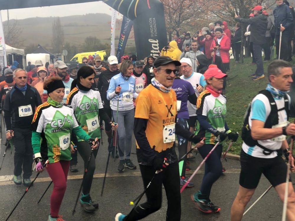 L'equip de marxa nòrdica del CEM participa en el 4x4 de Vitòria